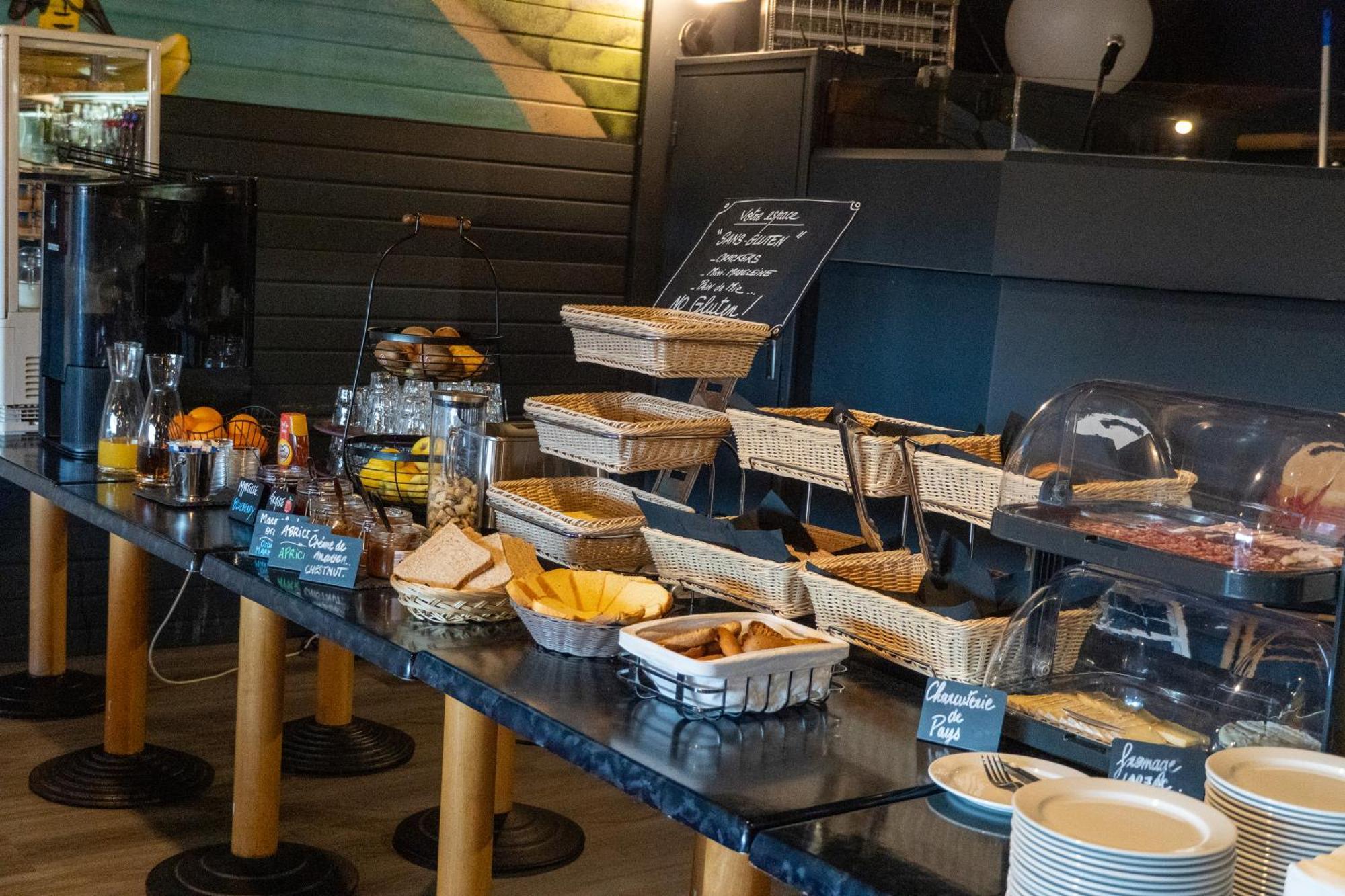 Cit'hotel Restaurant Du Bowling De 3*